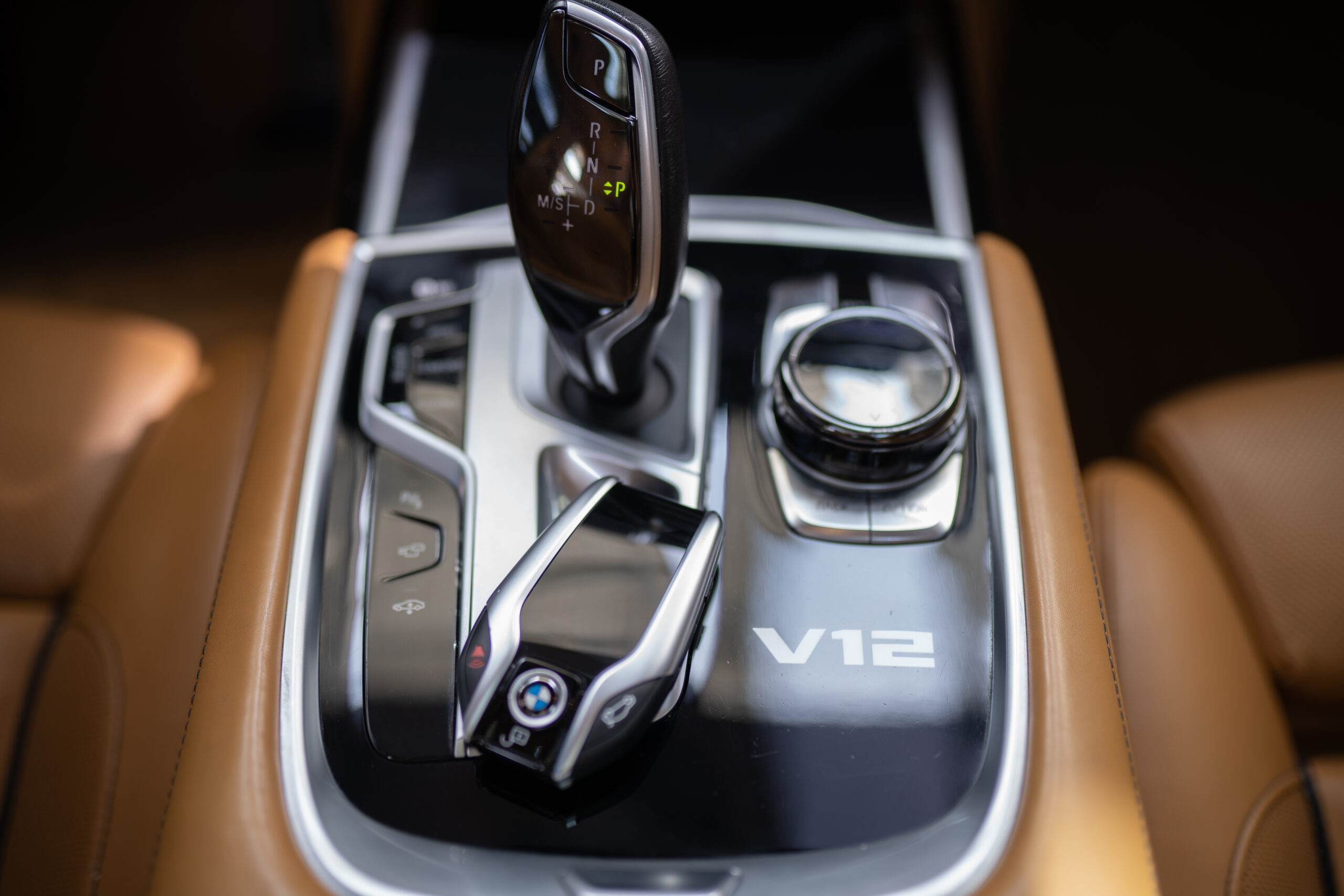 2018 BMW M760i V12
