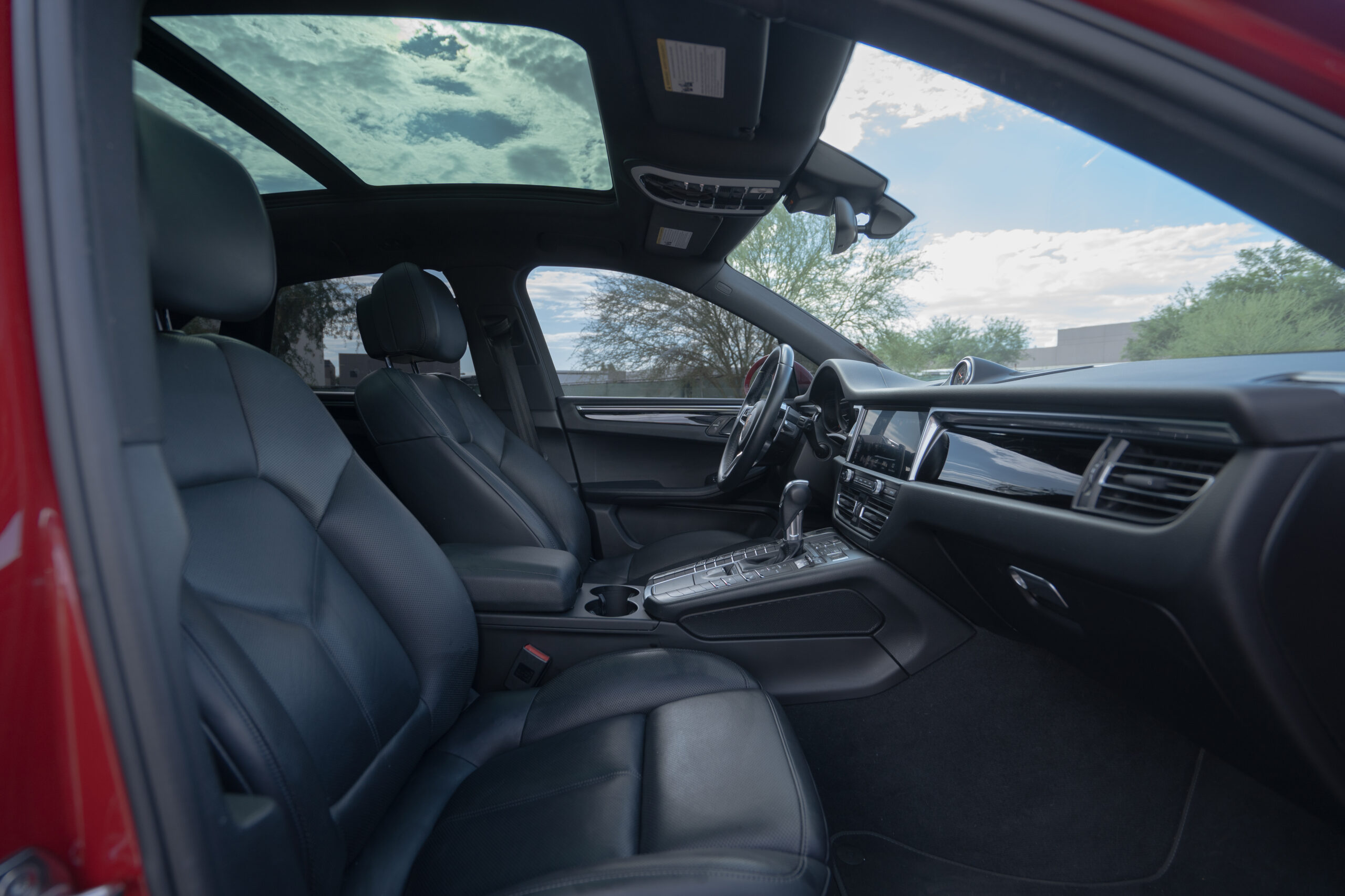 2020 Porsche Macan Highly Optioned!