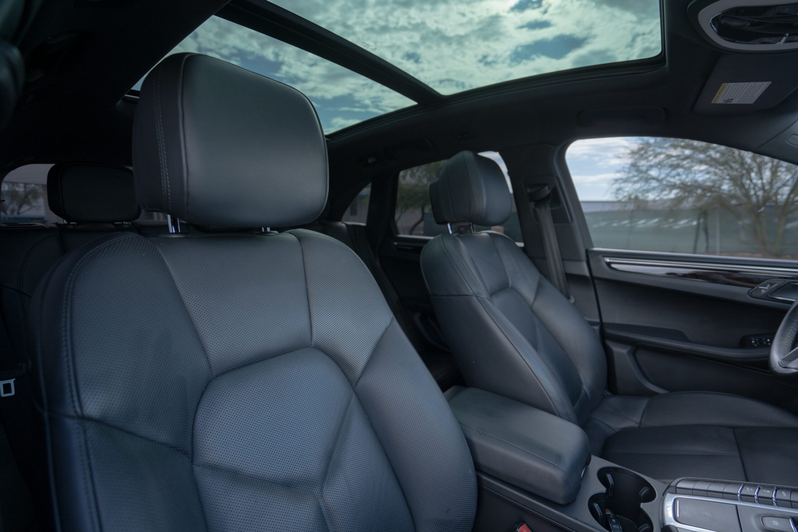 2020 Porsche Macan Highly Optioned!