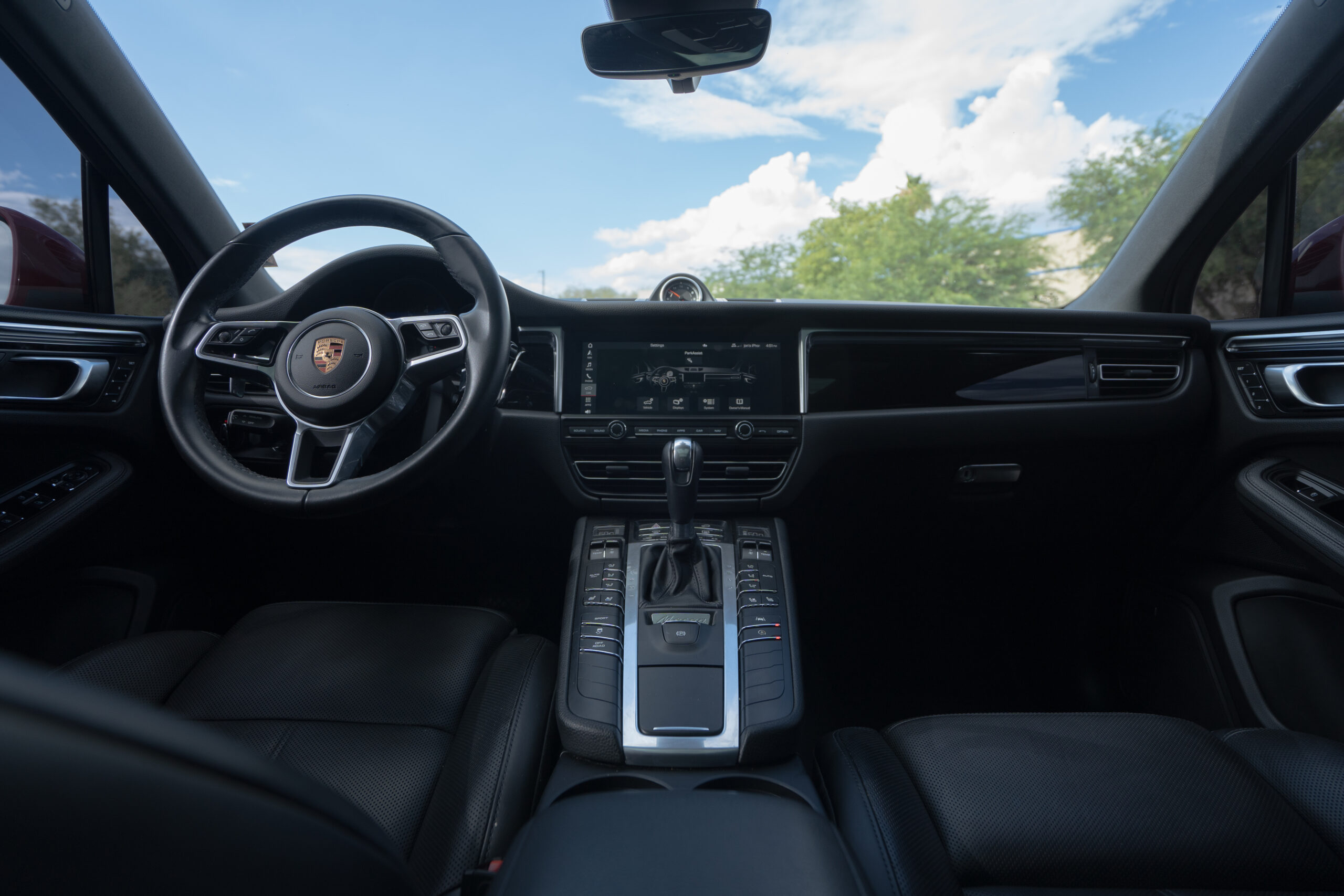 2020 Porsche Macan Highly Optioned!